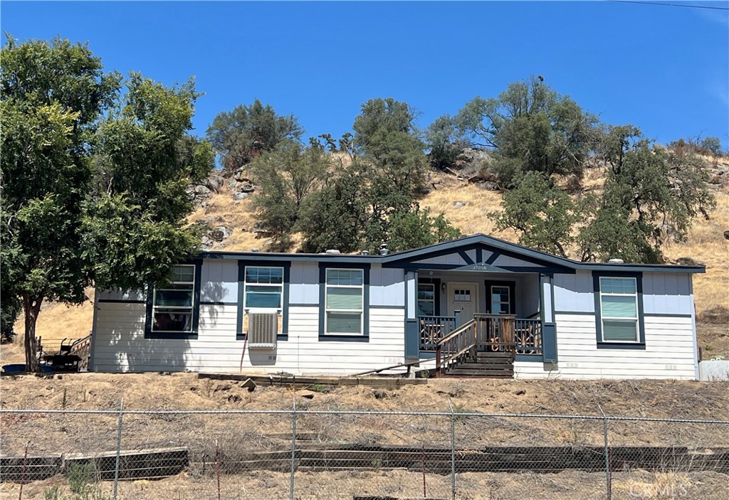 37180 Mistletoe Road