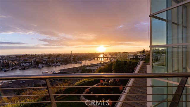 Detail Gallery Image 63 of 70 For 1409 Dolphin Terrace, Corona Del Mar,  CA 92625 - 5 Beds | 5/2 Baths