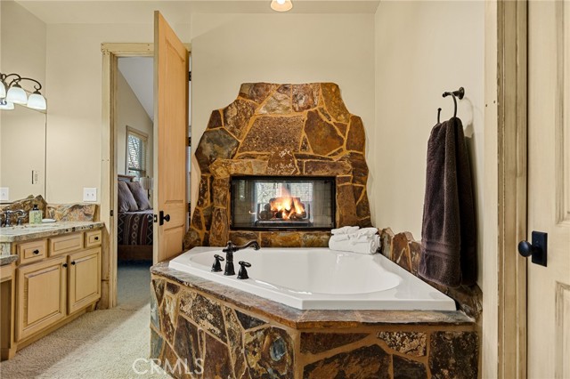 Detail Gallery Image 19 of 44 For 27920 Matterhorn, Lake Arrowhead,  CA 92352 - 5 Beds | 3/1 Baths