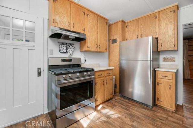 Detail Gallery Image 5 of 18 For 697 Chipmunk Ln, Big Bear Lake,  CA 92315 - 3 Beds | 2 Baths