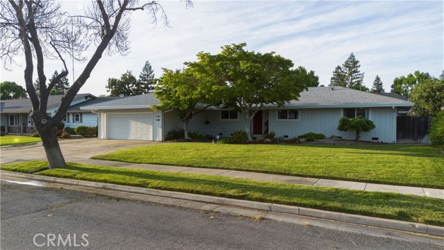 Detail Gallery Image 3 of 46 For 1137 Julie, Merced,  CA 95348 - 4 Beds | 2 Baths