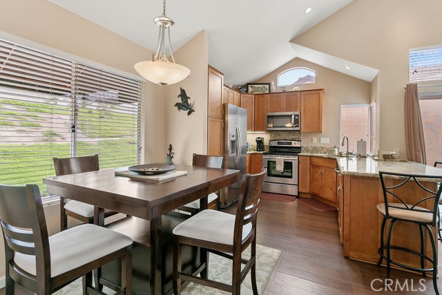 9 Silvertide Drive, Dana Point CA: https://media.crmls.org/medias/b9bc79fd-c6ad-4ab0-85b5-75d00f350e19.jpg