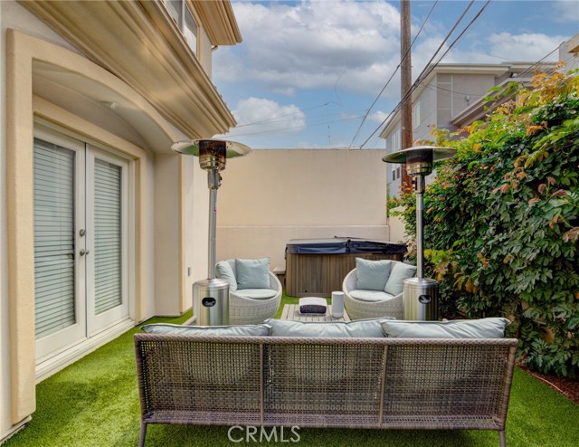 2220 Gates Avenue, Redondo Beach, California 90278, 4 Bedrooms Bedrooms, ,2 BathroomsBathrooms,Residential,Sold,Gates,SB21194759