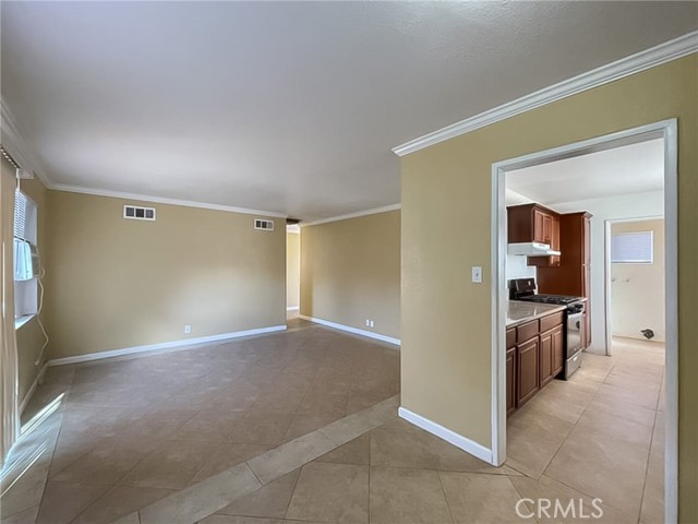 Detail Gallery Image 7 of 21 For 45567 Andale Ave, Lancaster,  CA 93535 - 4 Beds | 2 Baths