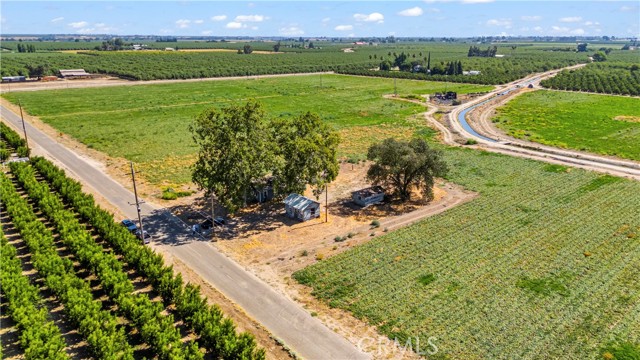 8340 West Lane, Winton CA: https://media.crmls.org/medias/b9bcd52c-527e-486b-824a-f8a1f1a9653a.jpg