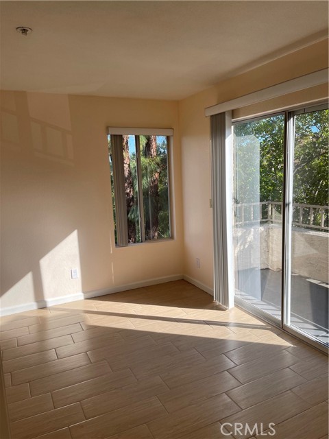 Detail Gallery Image 30 of 56 For 1965 Las Colinas Cir #308,  Corona,  CA 92879 - 2 Beds | 2 Baths