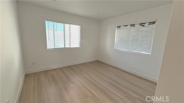 Detail Gallery Image 3 of 8 For 17440 Horace St, Granada Hills,  CA 91344 - 1 Beds | 1 Baths