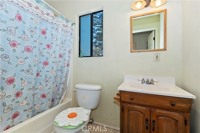 Detail Gallery Image 36 of 48 For 2740 Preston Dr, Running Springs,  CA 92382 - 4 Beds | 3/1 Baths
