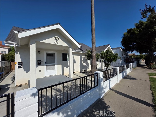 1046 N Banning Boulevard, Wilmington CA: https://media.crmls.org/medias/b9be3233-166e-4904-8754-0b5f98c94d65.jpg