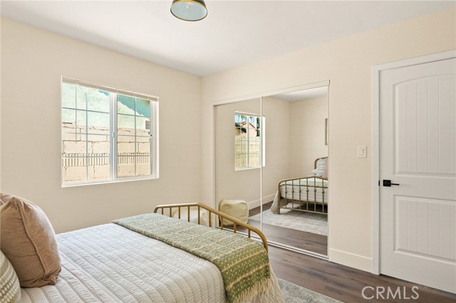 433 N Osage Avenue, Inglewood CA: https://media.crmls.org/medias/b9c01074-34a8-4063-8b9e-efb999086e31.jpg