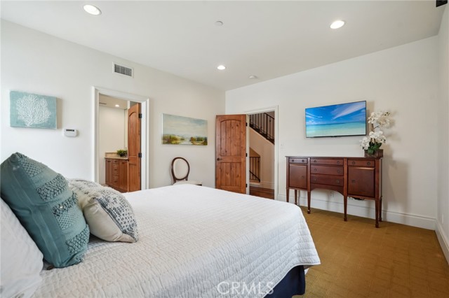 1623 Artesia Boulevard, Manhattan Beach, California 90266, 3 Bedrooms Bedrooms, ,2 BathroomsBathrooms,Residential,For Sale,Artesia,SB24124197