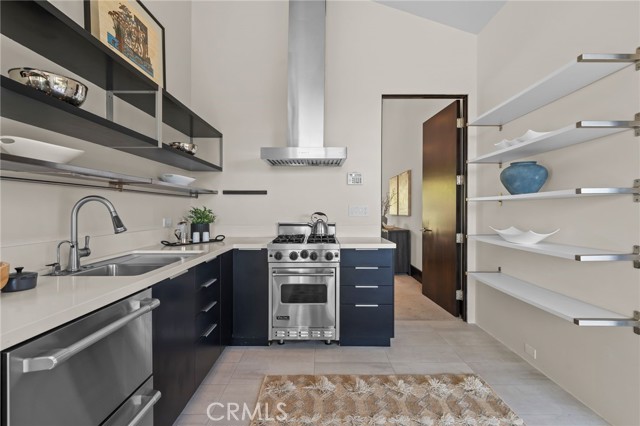 1 Crestwind Drive, Rancho Palos Verdes CA: https://media.crmls.org/medias/b9c10891-8f8c-445b-a0d9-e33123cebe62.jpg