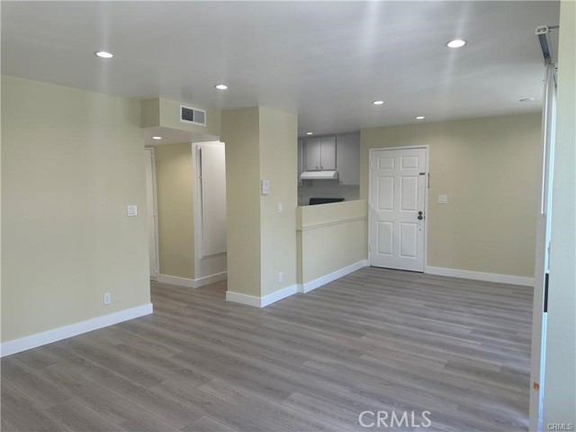 Detail Gallery Image 4 of 16 For 219 E Maple St #7,  Glendale,  CA 91205 - 2 Beds | 2 Baths