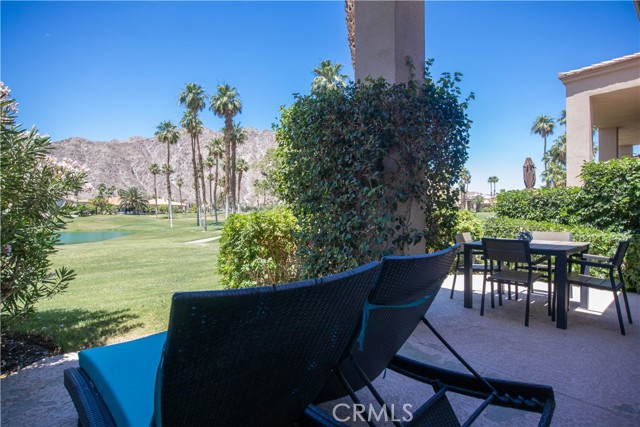 Detail Gallery Image 2 of 16 For 54229 Oakhill, La Quinta,  CA 92253 - 2 Beds | 2 Baths