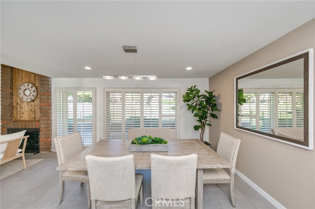 Detail Gallery Image 13 of 28 For 453 Westchester, Fullerton,  CA 92835 - 3 Beds | 3 Baths