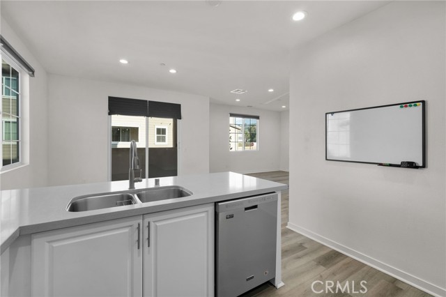 Detail Gallery Image 16 of 36 For 1038 Newberry Ln, Claremont,  CA 91711 - 2 Beds | 2/1 Baths