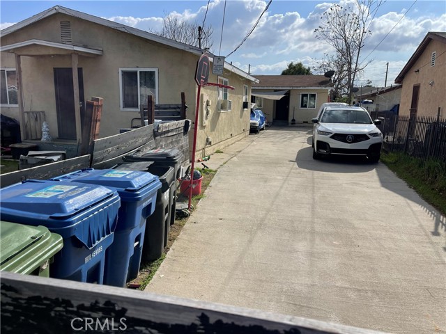 Detail Gallery Image 3 of 11 For 1648 E 110th, Los Angeles,  CA 90059 - – Beds | – Baths