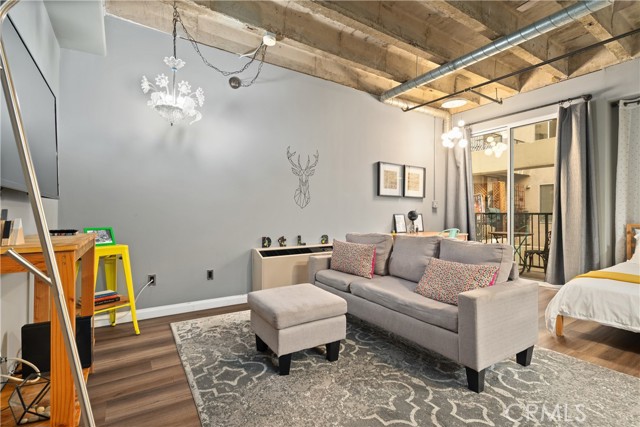 312 W 5th Street #1020, Los Angeles, CA, 90013 312 W 5th Street #1020, Los Angeles, CA, 90013