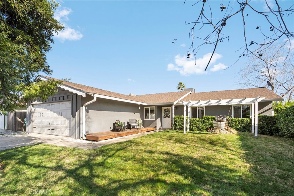 2251 Notre Dame Boulevard