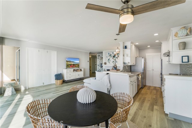 Detail Gallery Image 9 of 25 For 31561 Table Rock Dr #211,  Laguna Beach,  CA 92651 - 2 Beds | 2 Baths