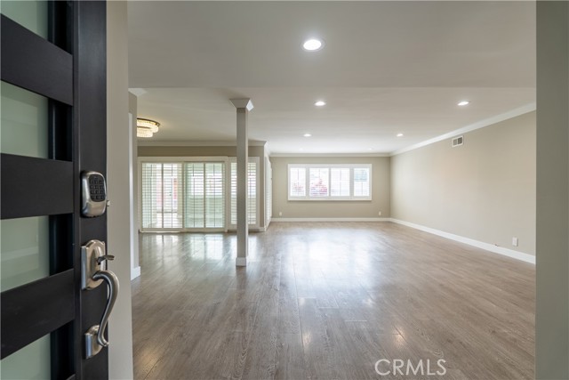 Detail Gallery Image 5 of 40 For 17200 Willard, Lake Balboa,  CA 91406 - 3 Beds | 2/1 Baths