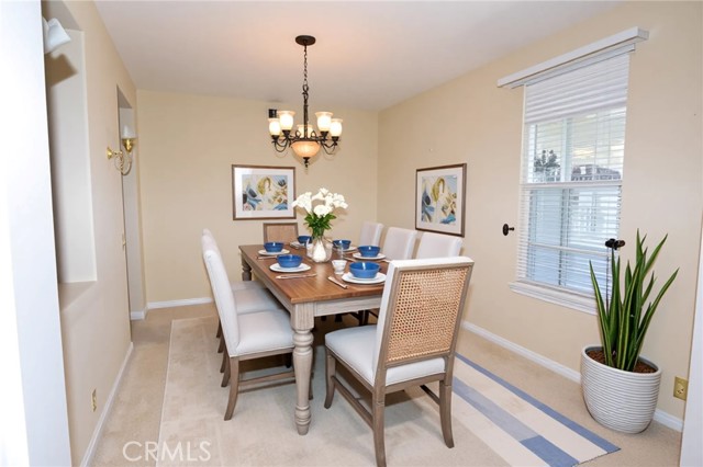 Detail Gallery Image 4 of 41 For 28721 Meadow View Dr, Menifee,  CA 92584 - 6 Beds | 3 Baths