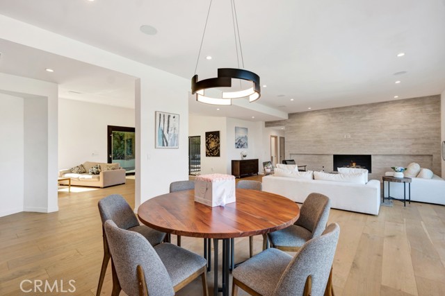 Detail Gallery Image 14 of 72 For 15641 High Knoll Rd, Encino,  CA 91436 - 5 Beds | 4/1 Baths