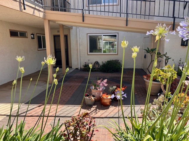 Detail Gallery Image 7 of 15 For 5472 Paseo Del Lago #C,  Laguna Woods,  CA 92637 - 2 Beds | 2 Baths