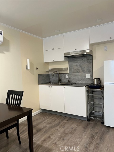 15202 Lorne Street, Panorama City CA: https://media.crmls.org/medias/b9c60159-8354-4a91-8045-f249dbfb03be.jpg