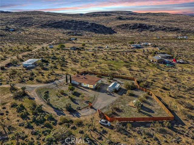 Detail Gallery Image 3 of 63 For 56676 Sunset Dr, Yucca Valley,  CA 92284 - 4 Beds | 2/1 Baths