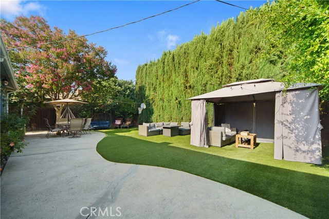 Detail Gallery Image 34 of 48 For 6916 Claire Ave, Reseda,  CA 91335 - 4 Beds | 3 Baths