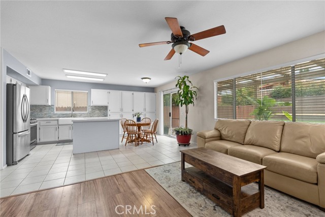 Detail Gallery Image 13 of 40 For 33322 Avenida Bicicleta, Temecula,  CA 92592 - 5 Beds | 3 Baths