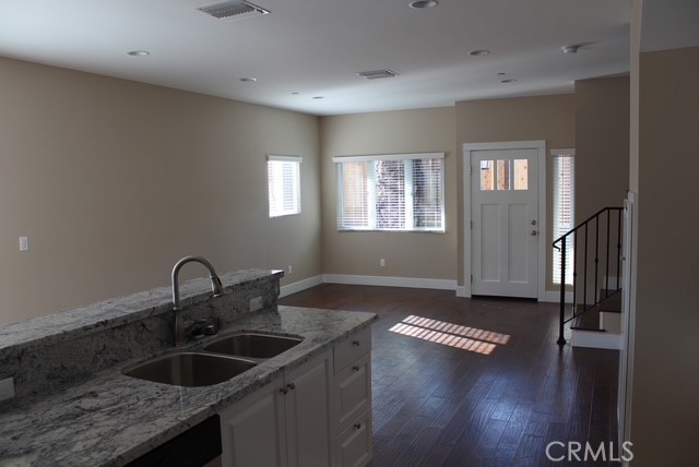 2317 Apple Avenue, Torrance CA: https://media.crmls.org/medias/b9c82265-521d-49f6-8c8c-f0b6cc1225e9.jpg
