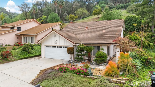 1643 Bronze Knoll Road, Diamond Bar CA: https://media.crmls.org/medias/b9c88096-46ee-4048-bb1a-e4435022dfac.jpg