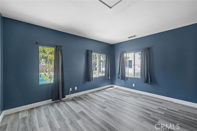 2394 Old Heritage Road, Riverside CA: https://media.crmls.org/medias/b9c8ee96-68d6-4b71-873f-522b0150f044.jpg