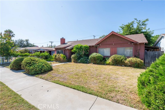 Detail Gallery Image 3 of 30 For 16632 Nordhoff St, North Hills,  CA 91343 - 4 Beds | 2 Baths
