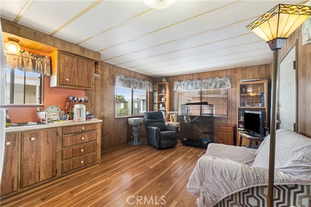 2350 250th Street, Lomita CA: https://media.crmls.org/medias/b9cad89b-e9eb-4db6-ad11-7ef4d214fb1a.jpg