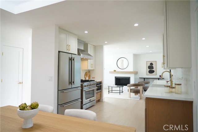 Detail Gallery Image 14 of 33 For 6901 Breeland, Huntington Beach,  CA 92647 - 3 Beds | 2 Baths