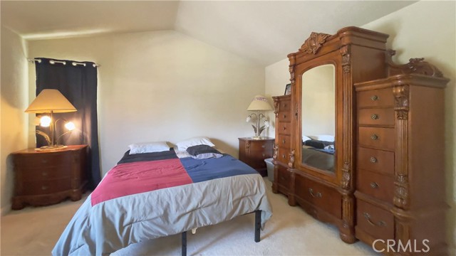 Detail Gallery Image 14 of 27 For 1717 Cherry Hill Rd, Santa Paula,  CA 93060 - 4 Beds | 2/1 Baths