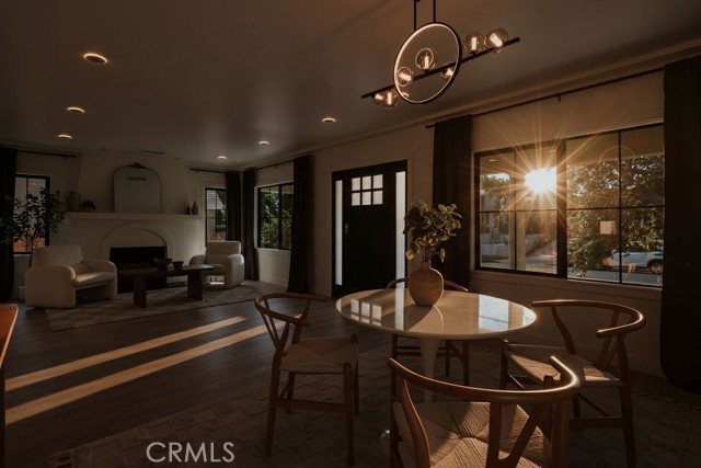 Detail Gallery Image 3 of 67 For 584 N Plymouth Bld, Los Angeles,  CA 90004 - 4 Beds | 2/1 Baths