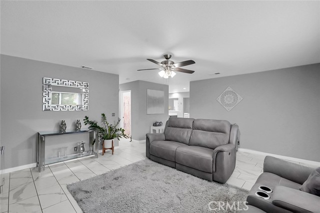 Detail Gallery Image 13 of 33 For 3716 Georgeann, Ceres,  CA 95307 - 3 Beds | 2 Baths