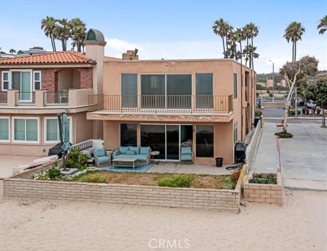 Detail Gallery Image 2 of 10 For 5901 Seashore Dr, Newport Beach,  CA 92663 - – Beds | – Baths