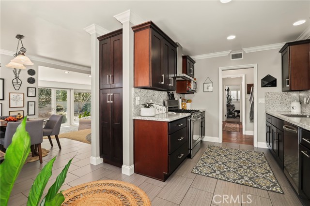 Detail Gallery Image 14 of 35 For 5640 E Deborah, Long Beach,  CA 90815 - 2 Beds | 2 Baths