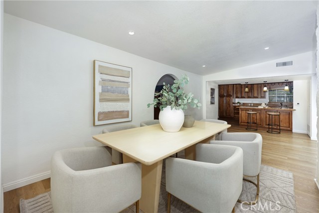 Detail Gallery Image 17 of 45 For 7333 via Rio Nido, Downey,  CA 90241 - 3 Beds | 3 Baths