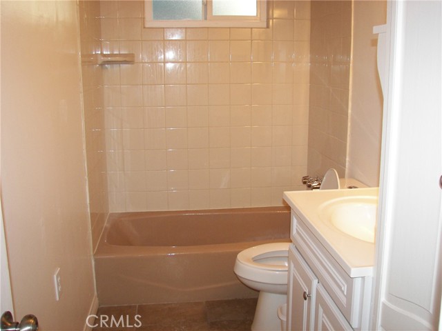 24798 Bernard Drive, Crestline CA: https://media.crmls.org/medias/b9ce090c-0f58-4de2-9087-75daff12b6b2.jpg