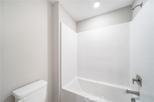 Detail Gallery Image 12 of 19 For 24314 Juni Ct, –,  CA 92883 - 3 Beds | 2/1 Baths