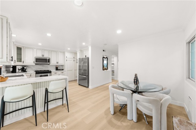 Detail Gallery Image 16 of 69 For 54 Willow Tree, Irvine,  CA 92612 - 4 Beds | 3 Baths