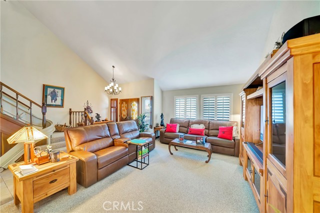 433 Fairway Drive, Palmdale CA: https://media.crmls.org/medias/b9cfb255-026d-4b61-b6ce-fad40cd095ac.jpg