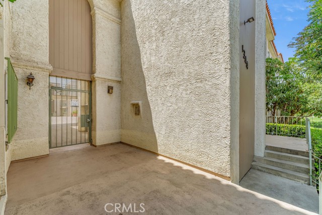Detail Gallery Image 2 of 44 For 1344 5th St #7,  Glendale,  CA 91201 - 2 Beds | 2 Baths