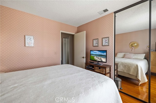 Detail Gallery Image 24 of 39 For 1659 Centre Ct, Palmdale,  CA 93551 - 3 Beds | 2/1 Baths